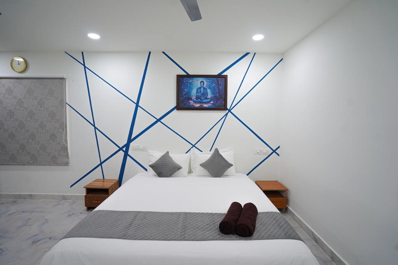 Mahasri Studio Apartments- Brand New Fully Furnished Air Conditioned Studio Apartments Tirupati Buitenkant foto