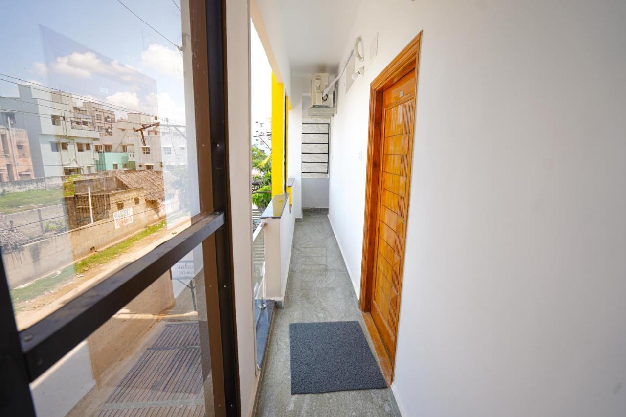 Mahasri Studio Apartments- Brand New Fully Furnished Air Conditioned Studio Apartments Tirupati Buitenkant foto
