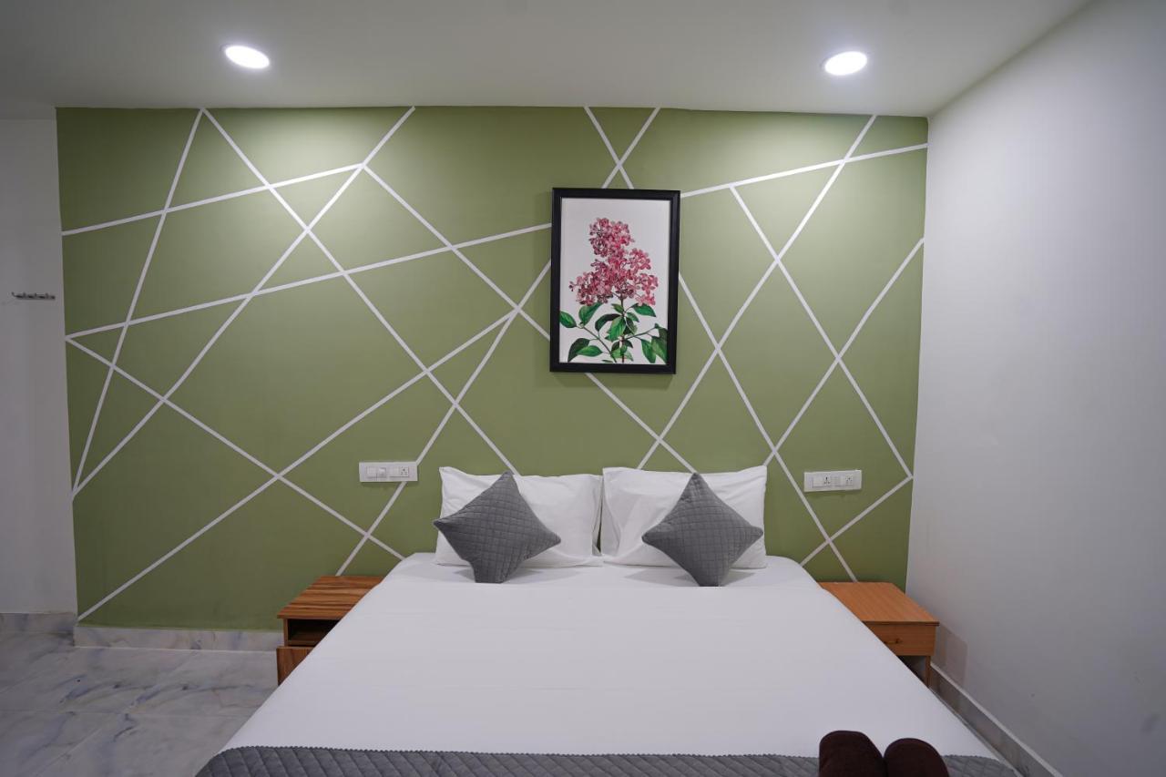 Mahasri Studio Apartments- Brand New Fully Furnished Air Conditioned Studio Apartments Tirupati Buitenkant foto