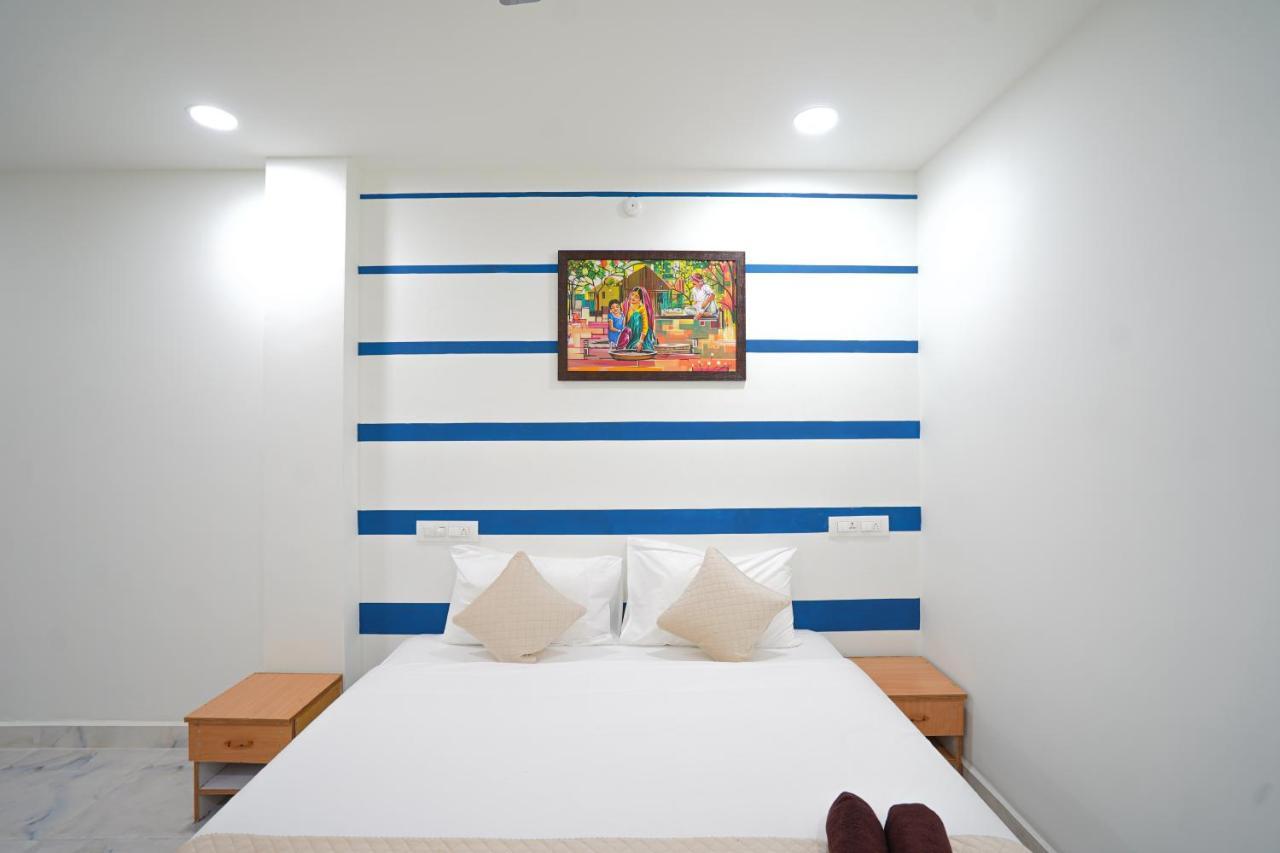 Mahasri Studio Apartments- Brand New Fully Furnished Air Conditioned Studio Apartments Tirupati Buitenkant foto