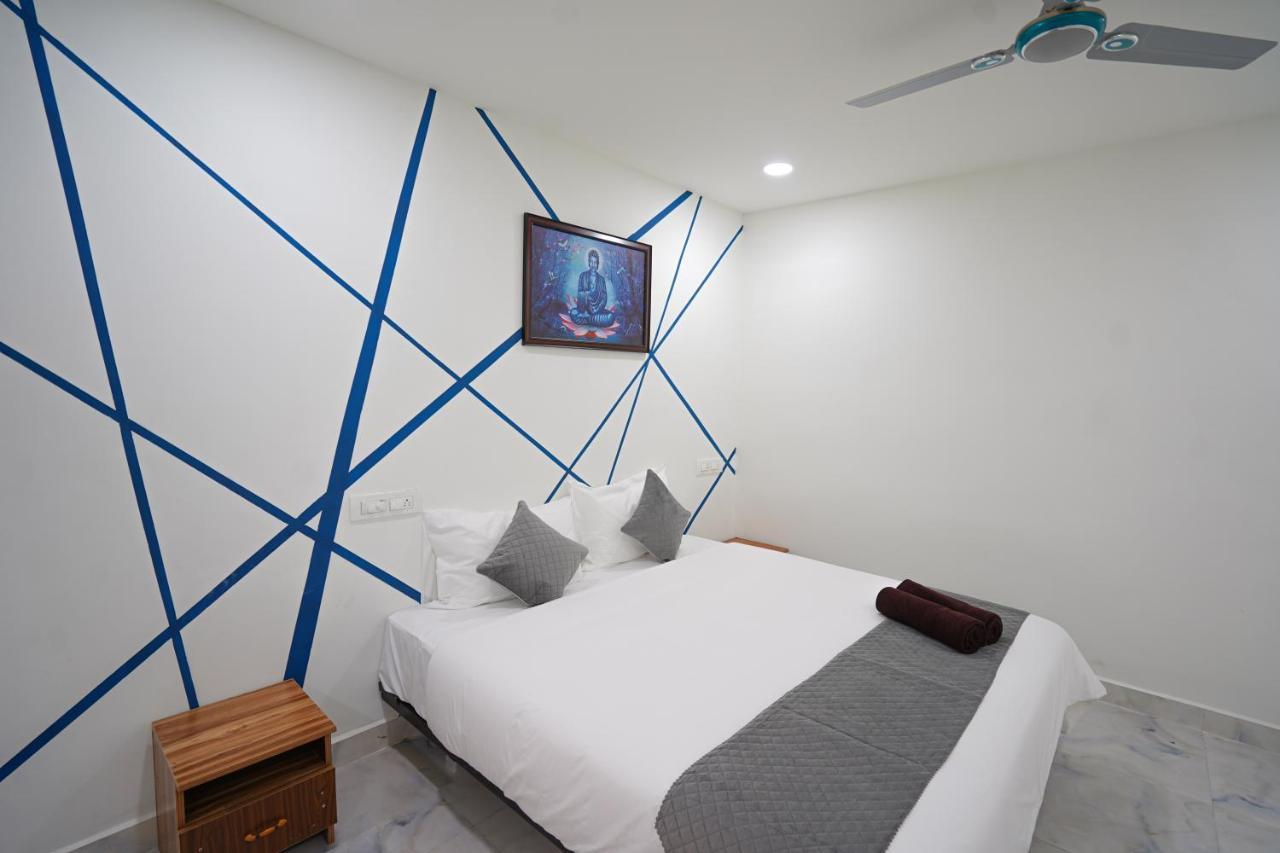 Mahasri Studio Apartments- Brand New Fully Furnished Air Conditioned Studio Apartments Tirupati Buitenkant foto
